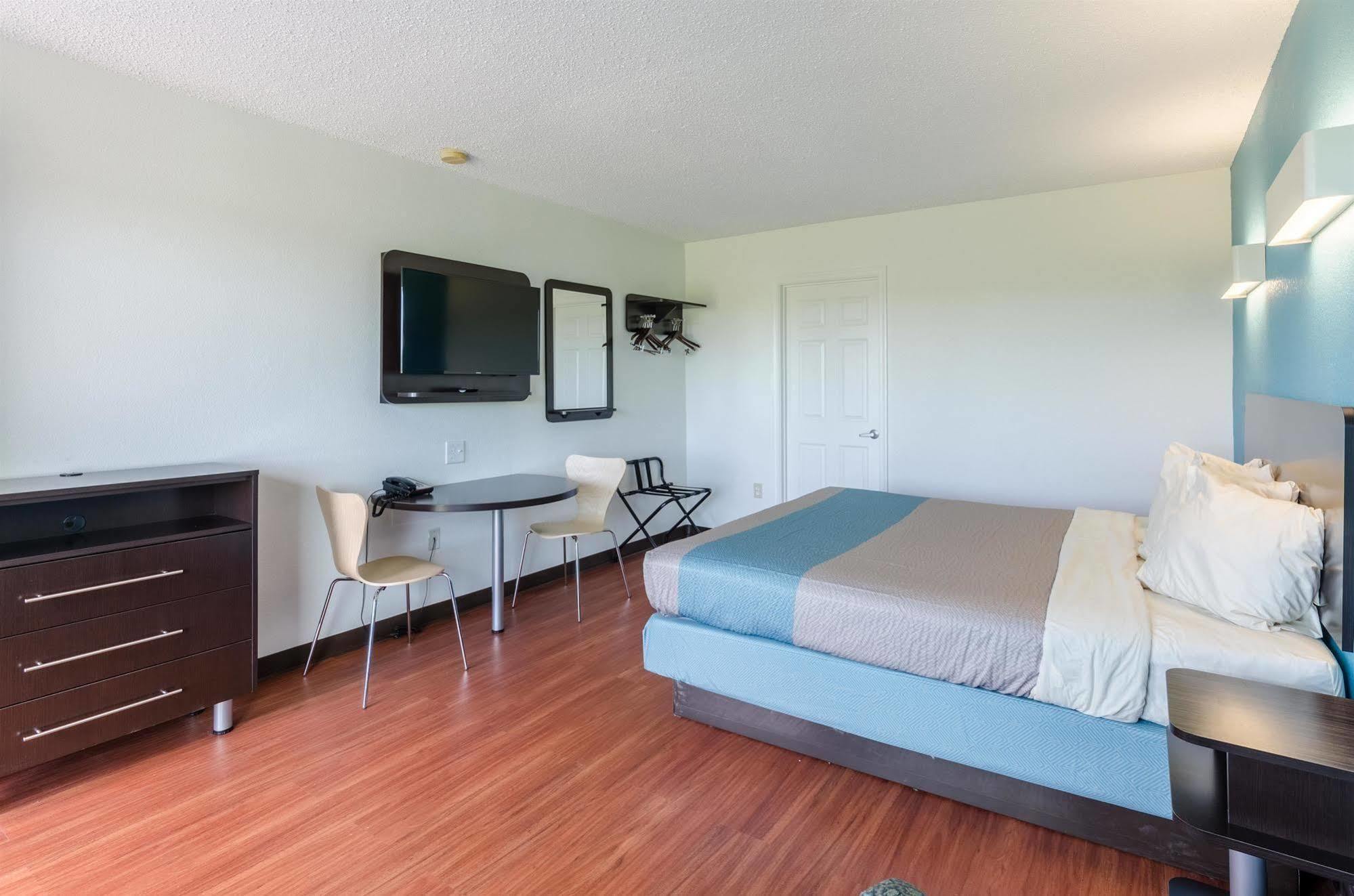 Motel 6-Lexington, Va Екстериор снимка